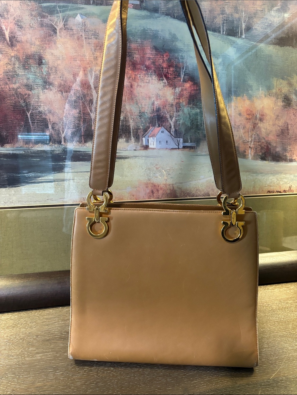✨Live Show Listing✨  Ferragamo